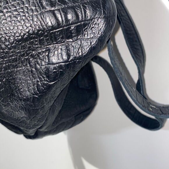 RBG Women\'s Black Drawstring Genuine Leather Croc‎ Embossed Backpack main image 5